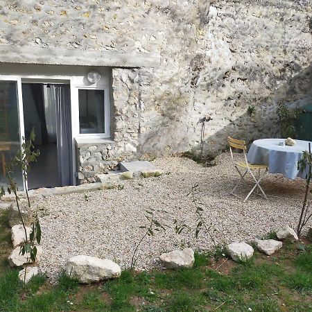 Logement Entier Dans Village Calme Guillerval Екстериор снимка