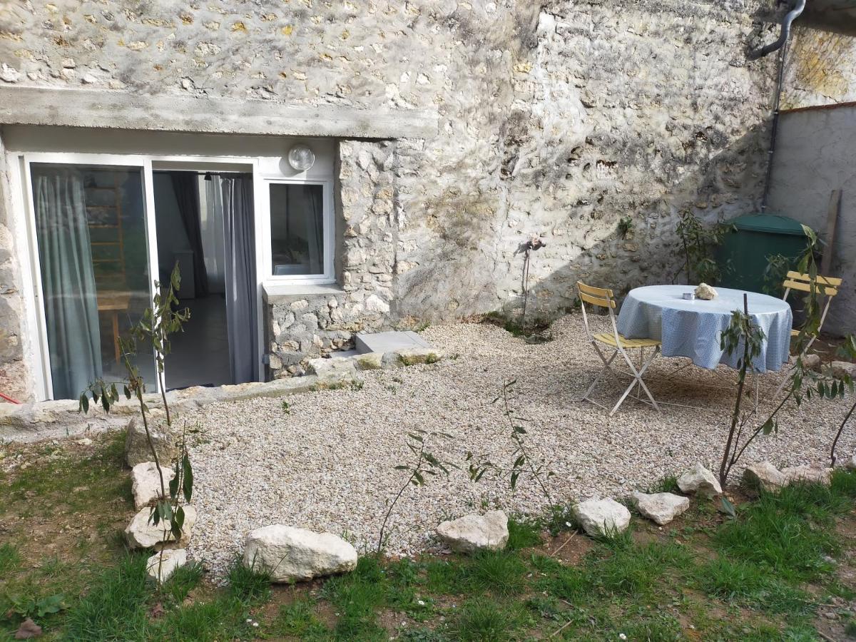Logement Entier Dans Village Calme Guillerval Екстериор снимка